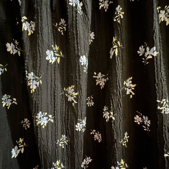 American Eagle XL beautiful flowy dress- fits wonderfully. - Picture 6 of 10